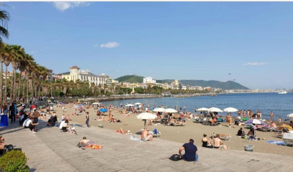 Salerno Mare E Luci Apartment Bagian luar foto