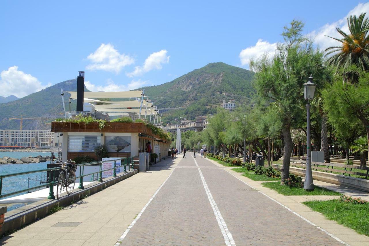 Salerno Mare E Luci Apartment Bagian luar foto