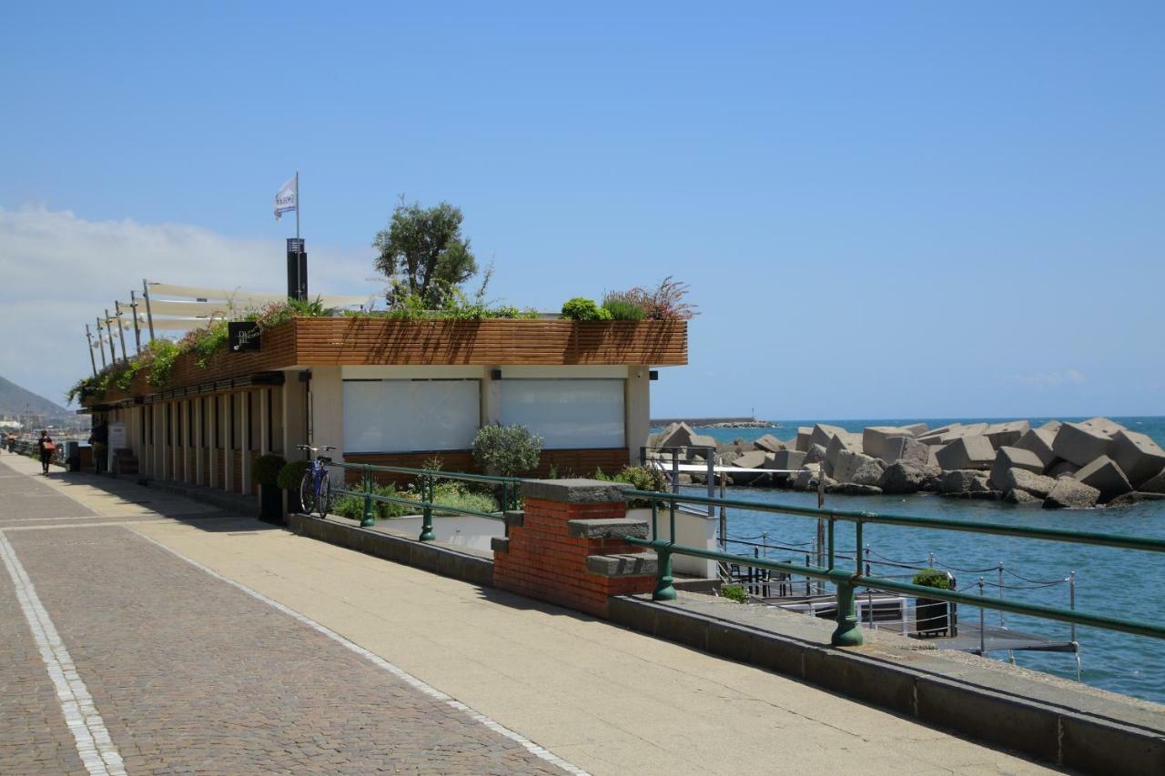 Salerno Mare E Luci Apartment Bagian luar foto